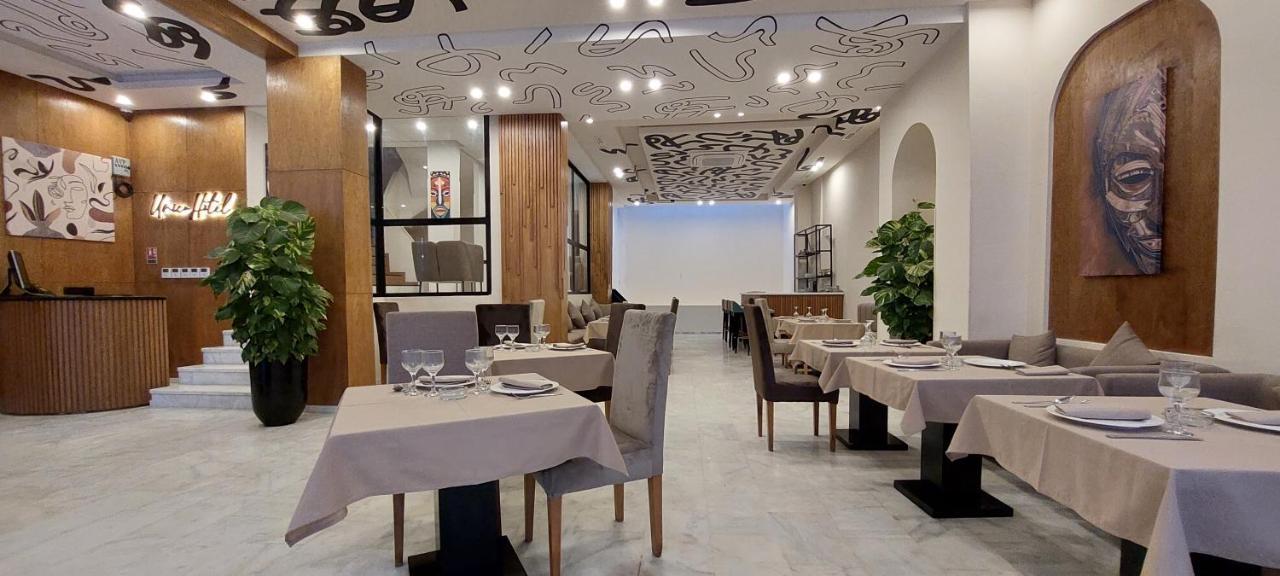 Unico & Hotel 4*