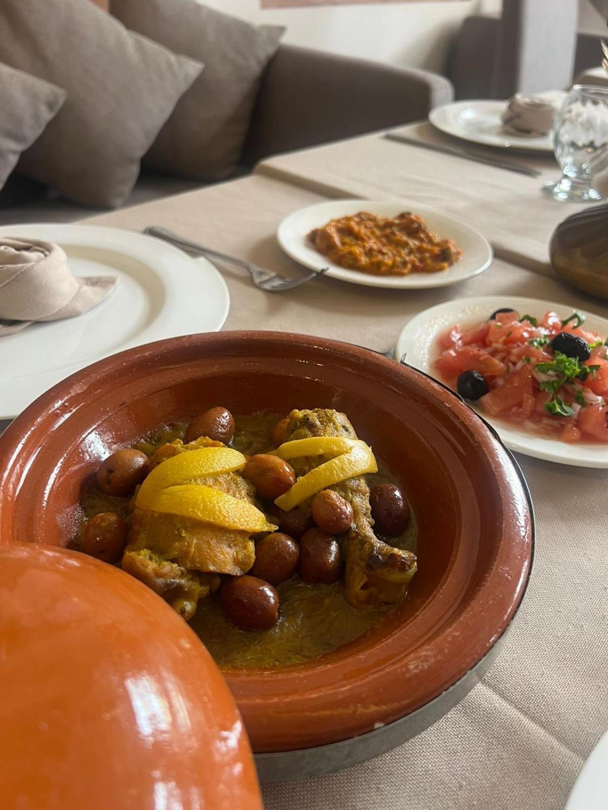 Unico & Hotel 4*