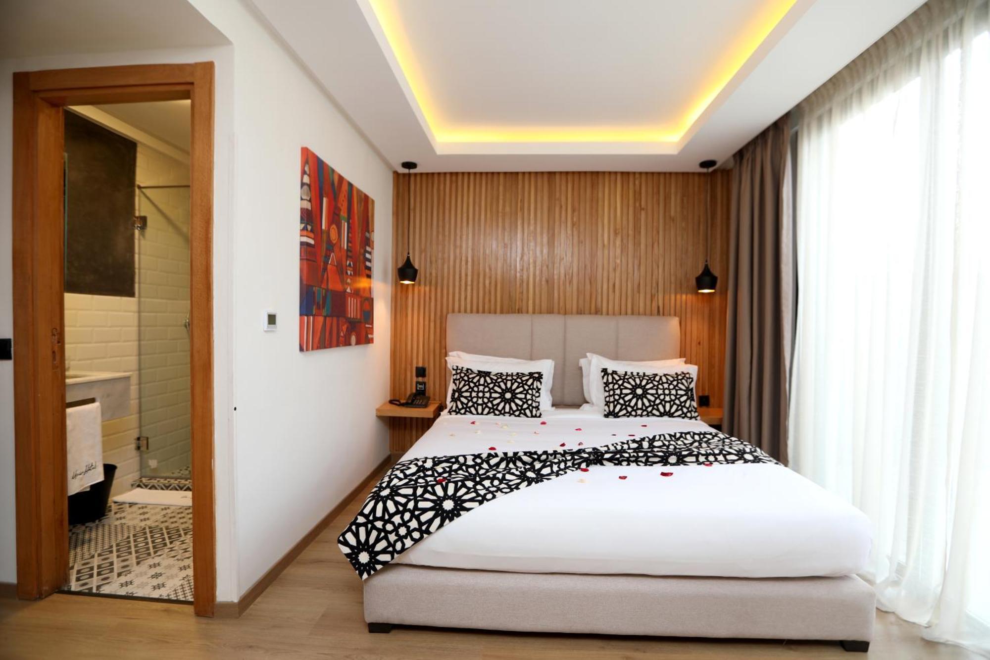 Hotel Unico & 4*